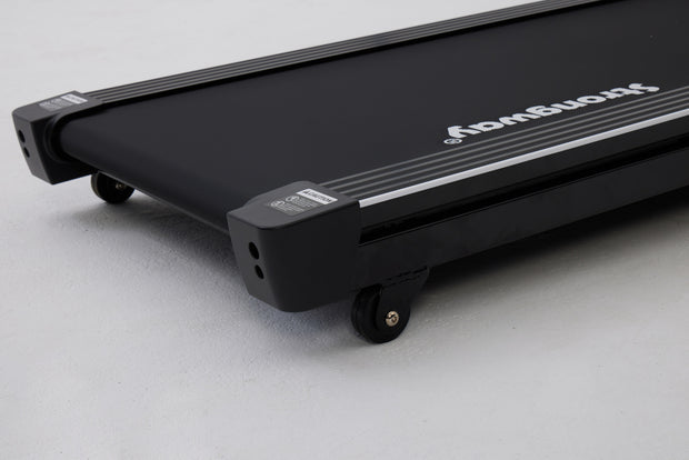 Treadmill - Premium Foldable, Auto Incline & LCD Display for Performance Monitoring